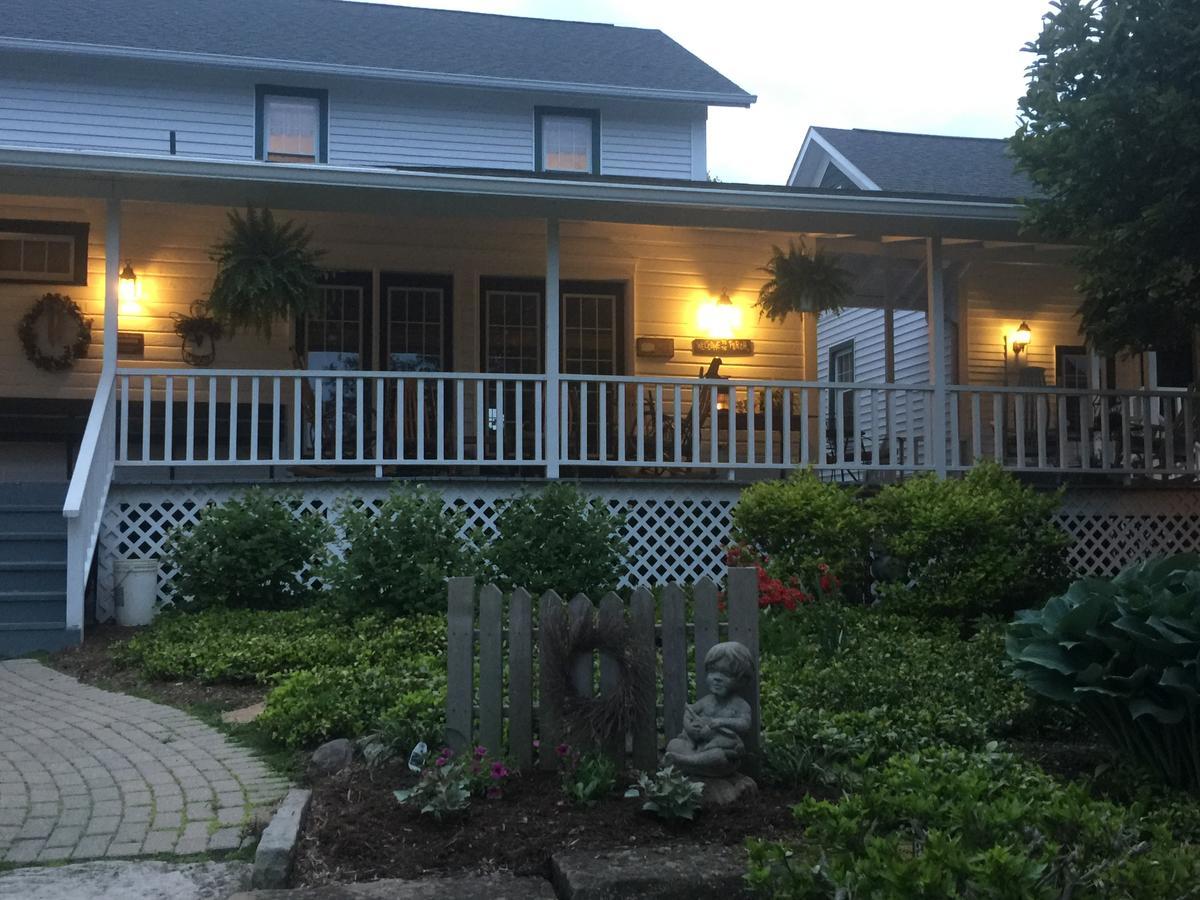 Grapevine House Hotel Winesburg Kültér fotó